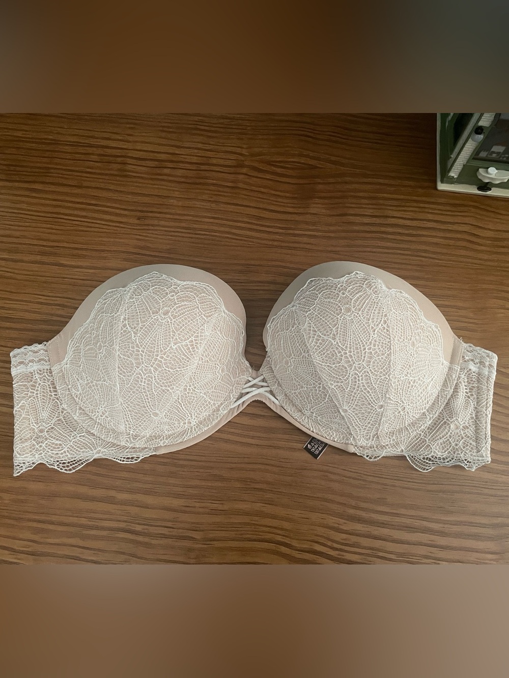 Victoria's Secret Lace Strapless Push-Up Bra - Nude with Ivory lace detail
